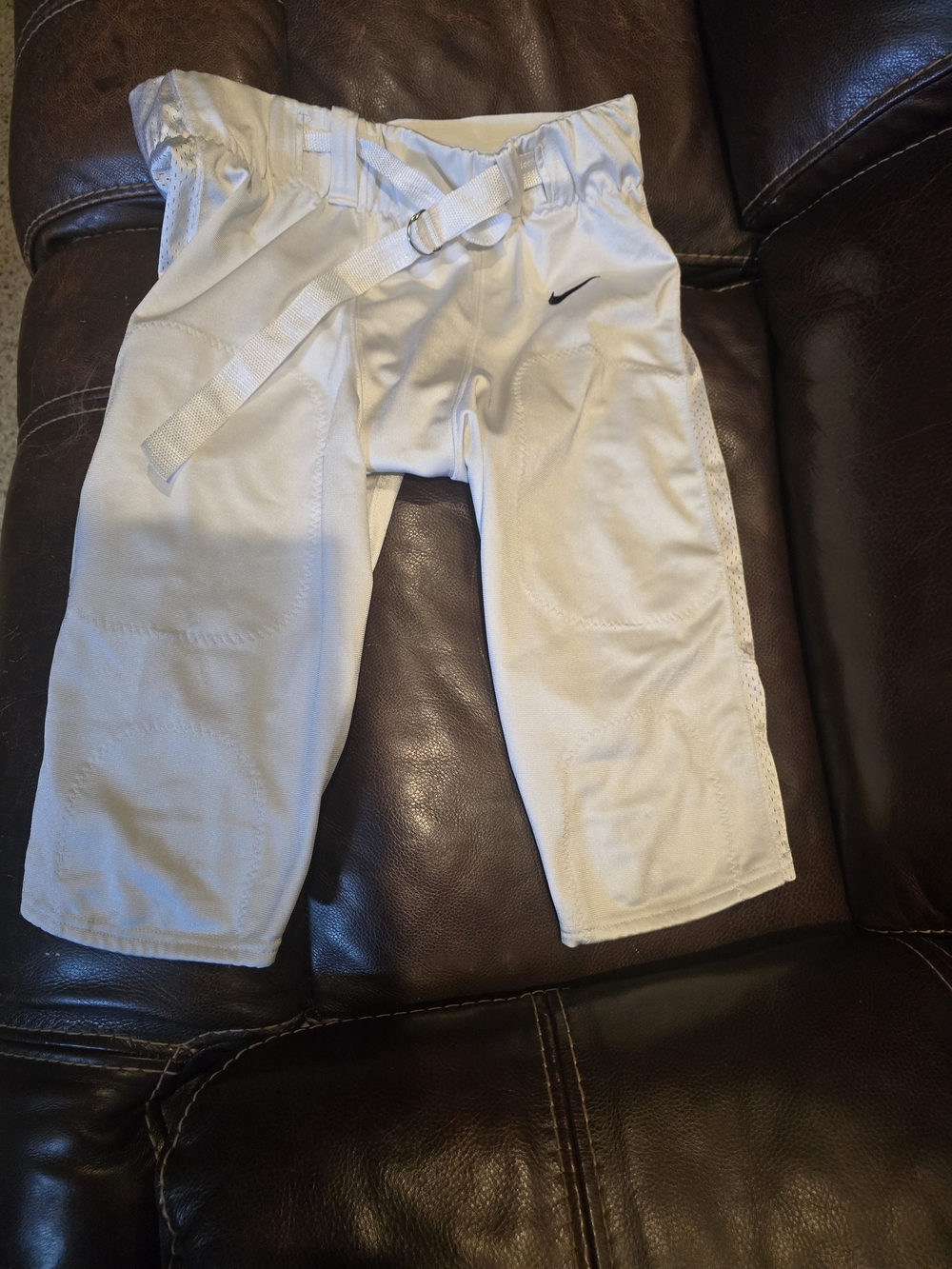 Nike Large Adult White Football pants without pads with Adjustable Belt